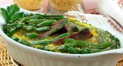 Рецепт - Блюда из мяса и субпродуктов : Баранина со стручками фасоли и яйцом