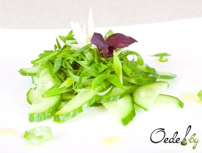 Рецепт - салат из огурцов и зеленого лука